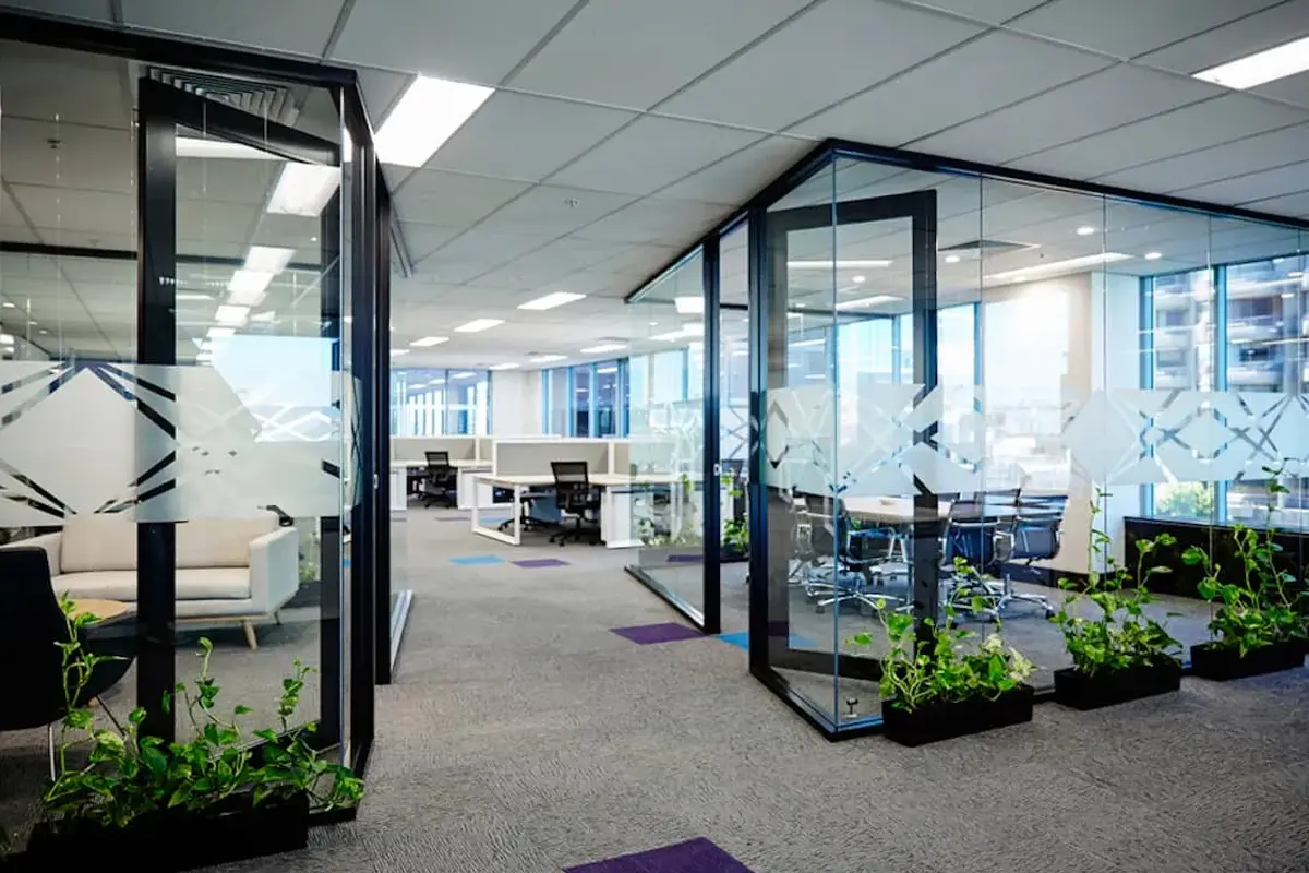 یدههای طراحی دفتر کار مدرن و پارتیشن اداری